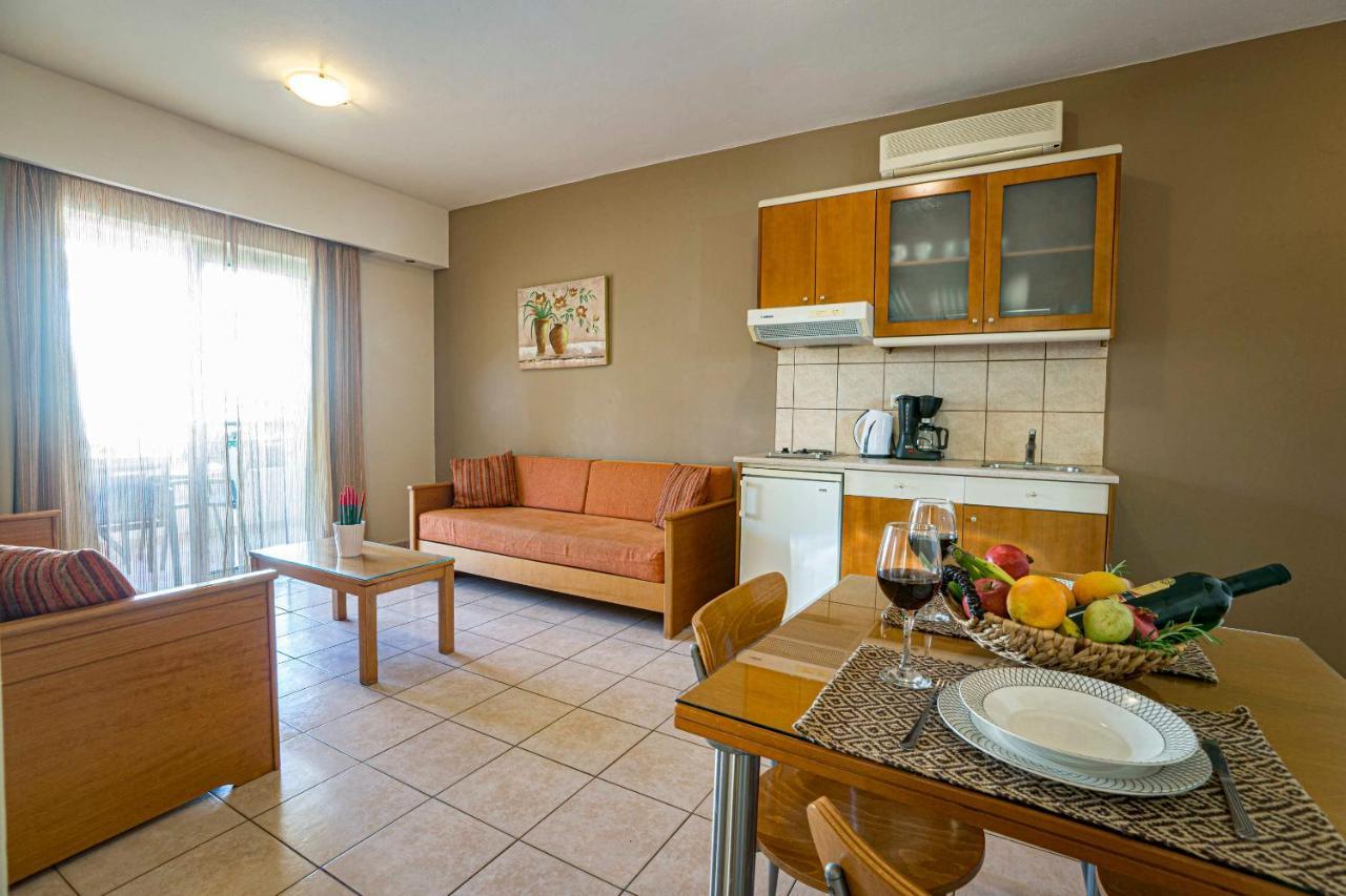 Helios Apartments Kato Daratso Exteriér fotografie