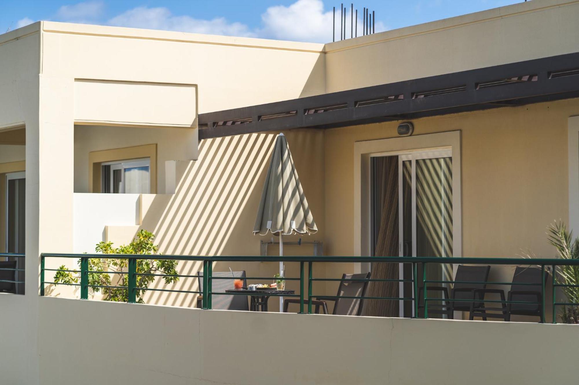 Helios Apartments Kato Daratso Pokoj fotografie